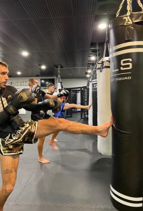 Front kick au sac